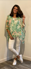 Load image into Gallery viewer, Flower Print Chiffon Blouse
